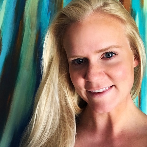 Meet your Posher, Kyla - Picture 1 of 1